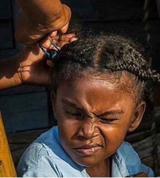 How to Easily Detangle Dry, Natural Hair!!